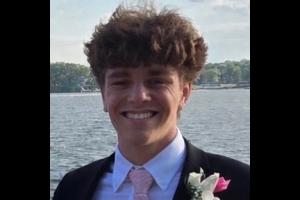 A photo of Declan McKenna